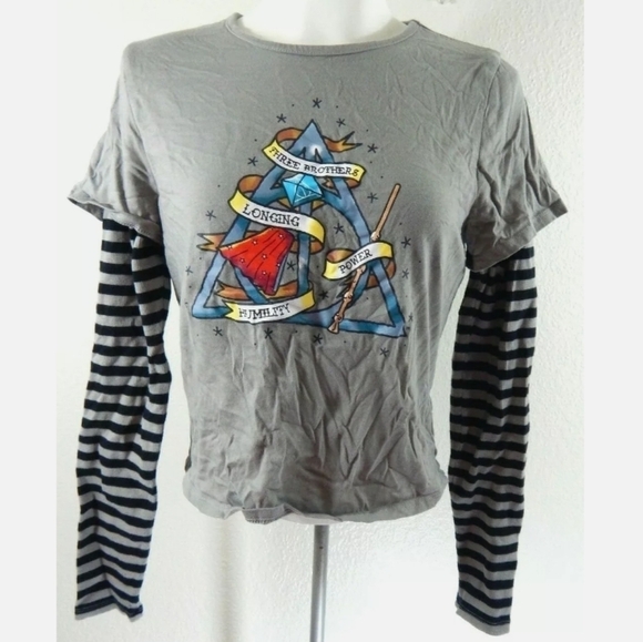 Harry Potter Wizarding World Crop Graphic Tee - Picture 1 of 3